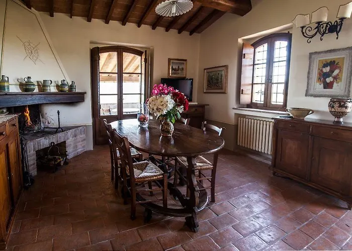 مزرعة للإقامة Belvedere Delle Crete